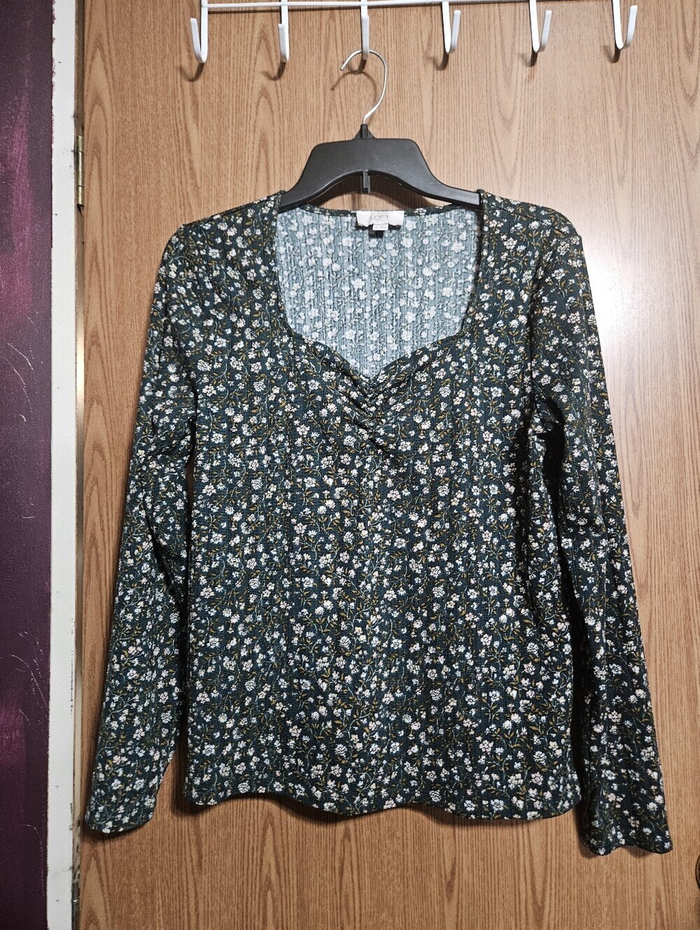 Loft Forrest Green Ditsy Henley Babydoll Blouse Floral Scrunch Bust Size Medium!